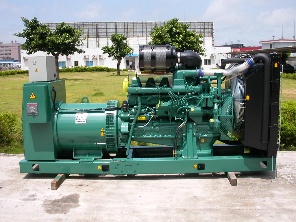 海口康明斯发电机厂家成交一台300KW